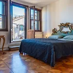 Daire Stylish W Panoramic Terraces Heart Of Venedik